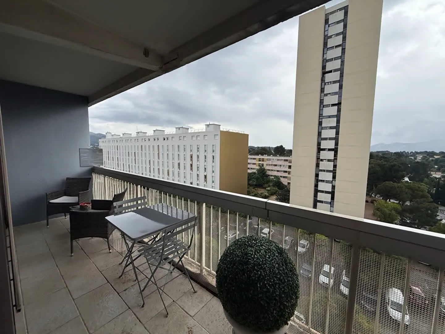 T3 à louer à La Rouvière, Marseille 13009, avec balcon, cave et parking - Photo 1
