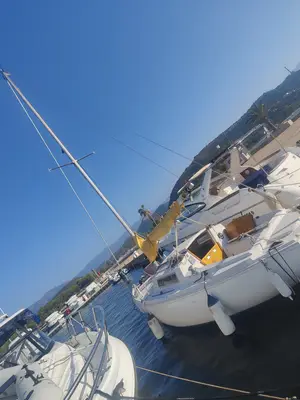 petit Voilier Jeanneau Sangria 1976 avec annexe et 2 moteurs extérieurs - Miniature 3