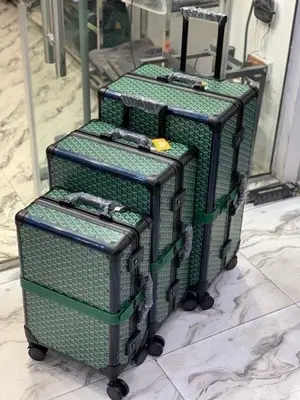 Set de 3 valises rigides motif imprimé vert et noir, neuves