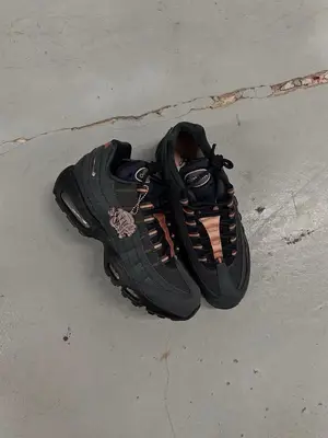 Nike Air Max 95 x Syna World Black / Rose Gold avec boîte spéciale - Miniature 3