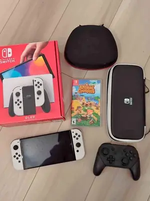 Nintendo Switch OLED blanche en excellent état avec boîte d'origine - Miniature 3