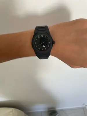 Montre noire chic de bonne qualité - Miniature 2