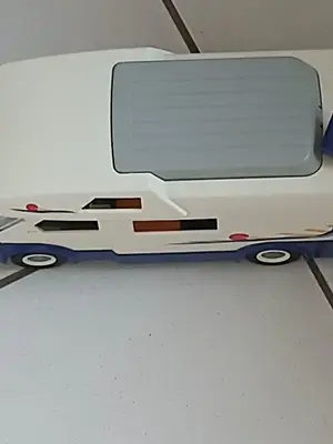Camping-car Playmobil complet en très bon état
