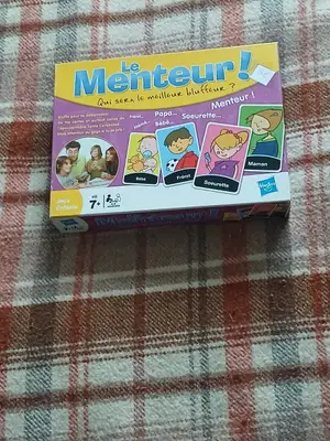 Jeu de société Le Menteur complet en très bon état