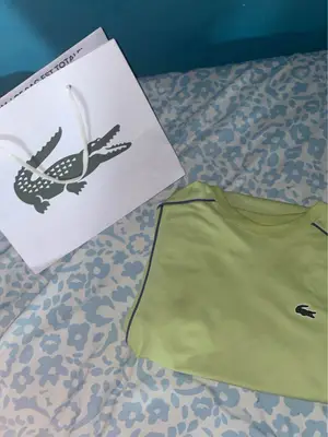 Ensemble Lacoste bleu : t-shirt sans le bas - Miniature 2