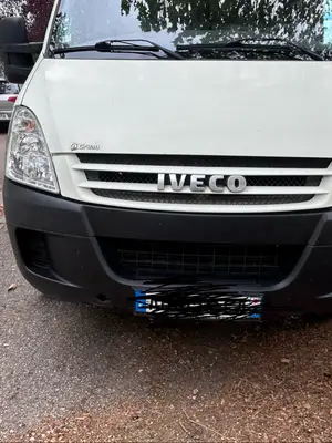 Iveco Daily 2009 - 250700 km - Miniature 2