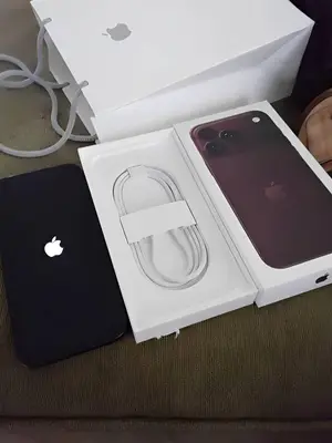 iPhone 18 Pro Max 1 To violet avec boîte, facture et garantie - Miniature 3