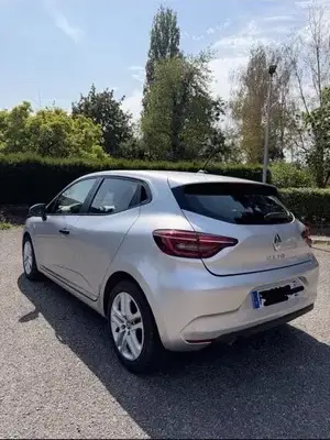 Clio 5 2020 Diesel Manuelle 57450 km - Miniature 2