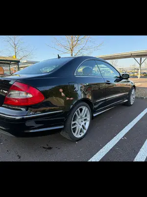 Mercedes CLK 220 CDI Avantgarde Sport 2009 - 301 000 km - Miniature 3