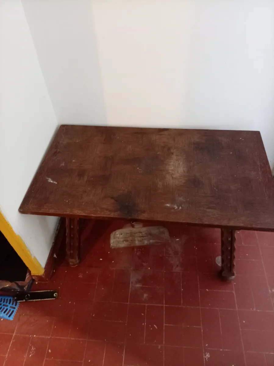 Table basse en bois - Photo 1