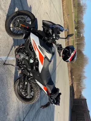 KTM 390 Adventure en parfait état, 13 000 km au compteur - Miniature 4