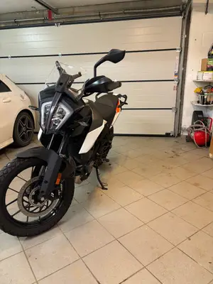 KTM 390 Adventure en parfait état, 13 000 km au compteur - Miniature 5
