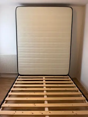 Ensemble matelas sommier tête de lit très bon état état neuf très peu servi - Miniature 4
