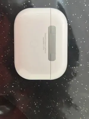 AirPods blancs en très bon état avec leur boîte - Miniature 2