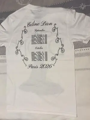 T-shirt Céline Dion du concert à Paris 2026, taille S, neuf jamais porté - Miniature 2