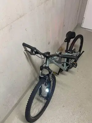 Vélo Rockrider 26 pouces en bon état - Miniature 2