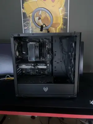PC gaming avec RTX 4060 Ti Spider-Man Edition, Ryzen 5 5500 et 16 Go de RAM