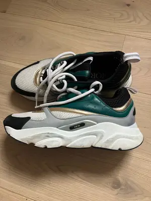 Baskets Christian Dior B22 vert et or, pointure 43,5, en très bon état
