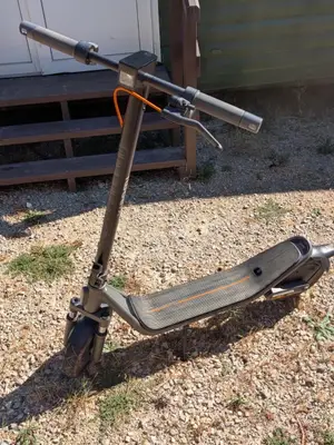 Trottinette électrique Xiaomi 6, moteur 400 W et autonomie jusqu’à 45 km