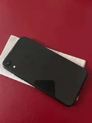 iPhone XR 64GB - Batterie 82% - Tout fonctionnel - Miniature 2