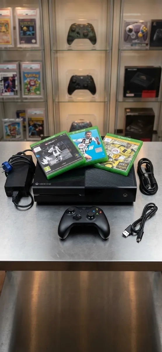 Xbox One 320 Go avec une manette et FIFA - Photo 1