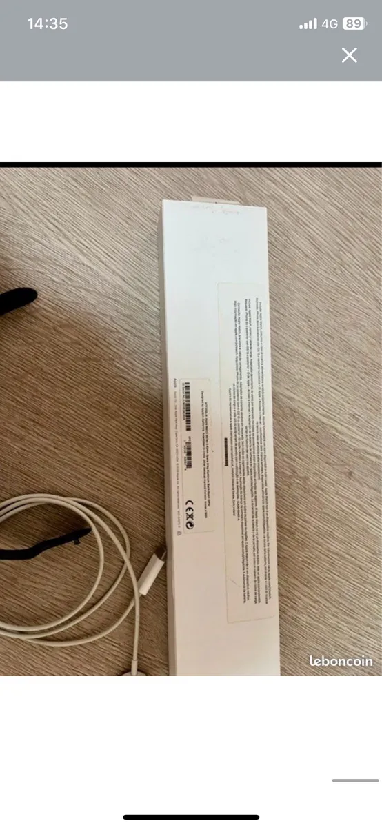 Apple Watch Series 3 avec 8 Go de mémoire et une batterie à 90 % - Photo 1