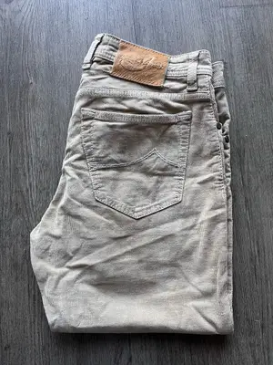 Jean Jacob Cohën 688 Bard côtelé beige patch pony hair