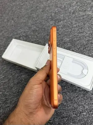 iPhone 17 Pro Max 256 Go neuf, original et en boîte scellée - Miniature 3