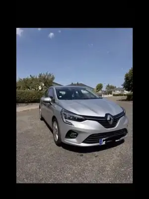 Renault Clio 5 en bon état, à venir voir sur place, négociation possible