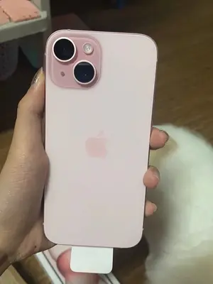 iPhone 15 Plus 128Go Rose - Déverrouillé Excellent État - Miniature 3