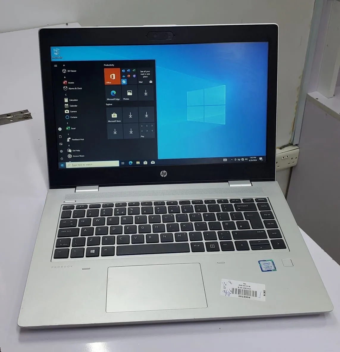 HP ProBook 640 G5 Core i3 8 Go RAM 256 Go SSD avec capteur d'empreintes - Photo 1
