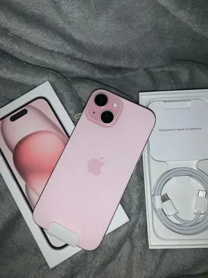 iPhone 15 Plus 128Go Rose - Déverrouillé Excellent État - Miniature 4
