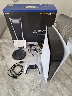 PS5 Blanche Neuve + Contrôleur DualSense