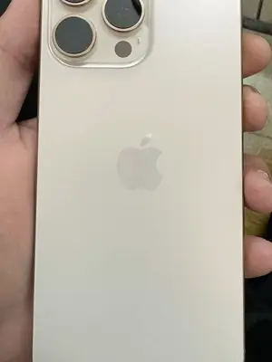 iPhone 16 Pro Max en titane naturel avec puce A18 Pro et Face ID fonctionnel - Miniature 3