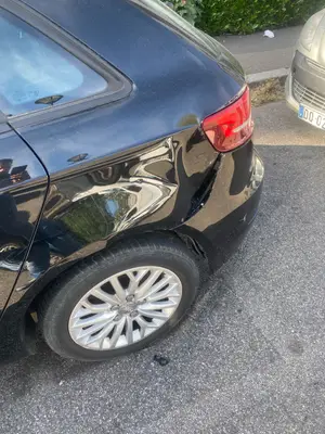 Audi A3 8V2 Sportback 1.6 TDI, état mécanique irréprochable, carrosserie à reprendre - Miniature 3