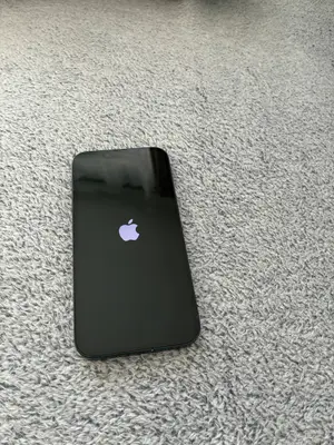 iPhone 13 Noir 128 Go - Bon état, batterie 72% - Miniature 2