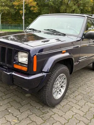Jeep Cherokee Limited 4.0 XJ 1 Hd. - Miniature 2