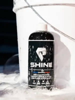 Shampoing dégraissant et déparaffinant hard pour carrosserie