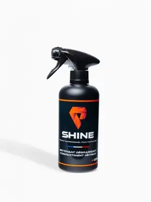 Dégraissant puissant pour compartiment moteur, raviveur de plastiques, 450 ml