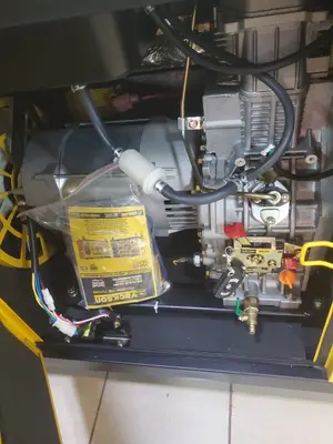 Générateur Vackson 12 kVA disponible en monophasé ou triphasé - Miniature 2