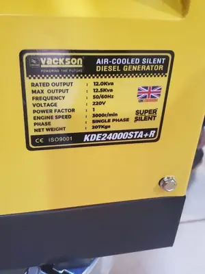 Générateur Vackson 12 kVA disponible en monophasé ou triphasé