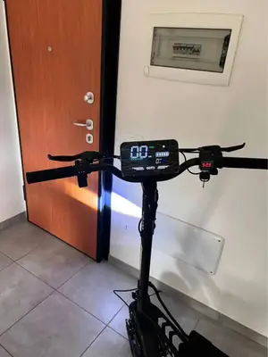 OOTD T10 - Trottinette électrique puissante - Miniature 5