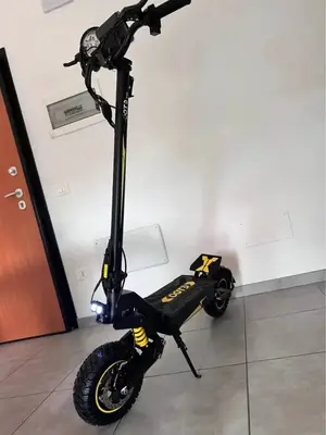 OOTD T10 - Trottinette électrique puissante - Miniature 2