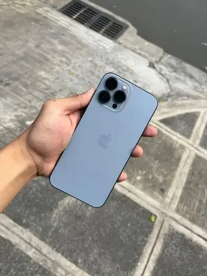 iPhone 13 Pro Max 256Go Bleu Sierra - Excellent état