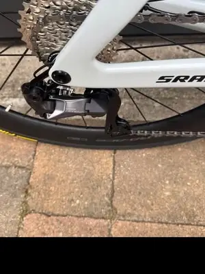 Vélo de sport - Miniature 4