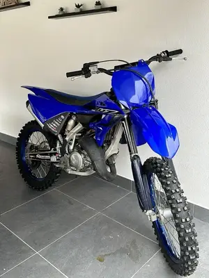 Yamaha YZ 125 2T - État exceptionnel, prête à rouler - Miniature 5