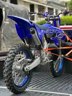 Yamaha YZ 125 2T - État exceptionnel, prête à rouler - Miniature 3