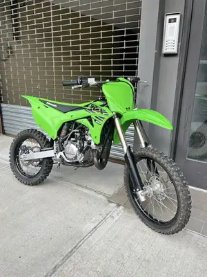 Kawasaki KX 250F 2023/2024 - Excellent état - Miniature 3
