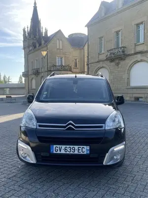 Citroën Berlingo Multispace 1.6 BlueHDi 100 ch - aménagé voyage - Miniature 4