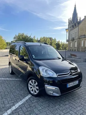 Citroën Berlingo Multispace 1.6 BlueHDi 100 ch - aménagé voyage - Miniature 3